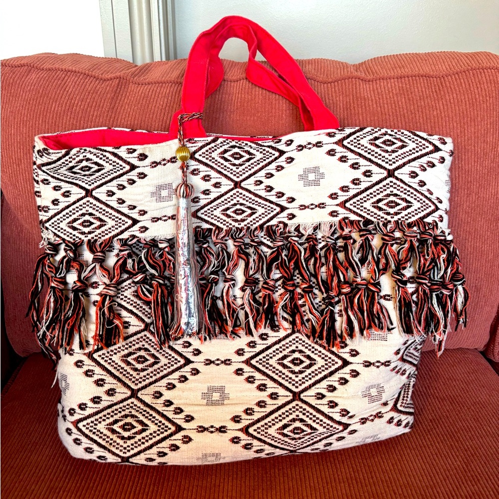 Magid Boho Geometric Pattern Thick Fabric Large Tote Bag with Tassels MSRP $60